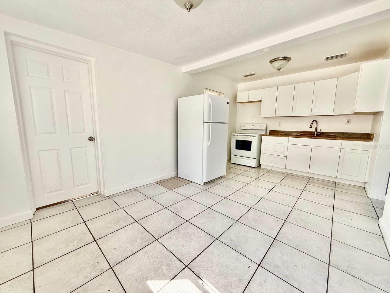 1607 E MAPLE AVE, TAMPA, FL, 33604