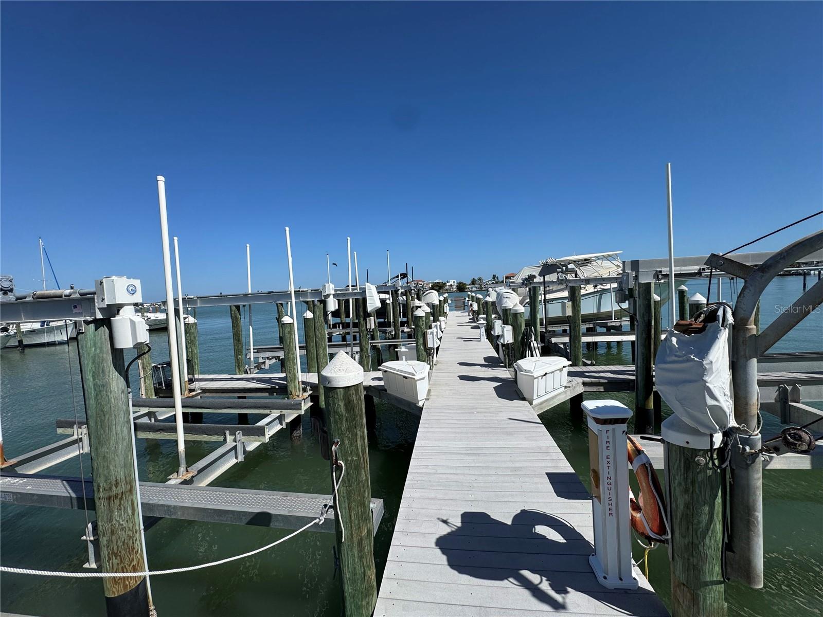 423 150TH AVE #1405, MADEIRA BEACH, FL, 33708