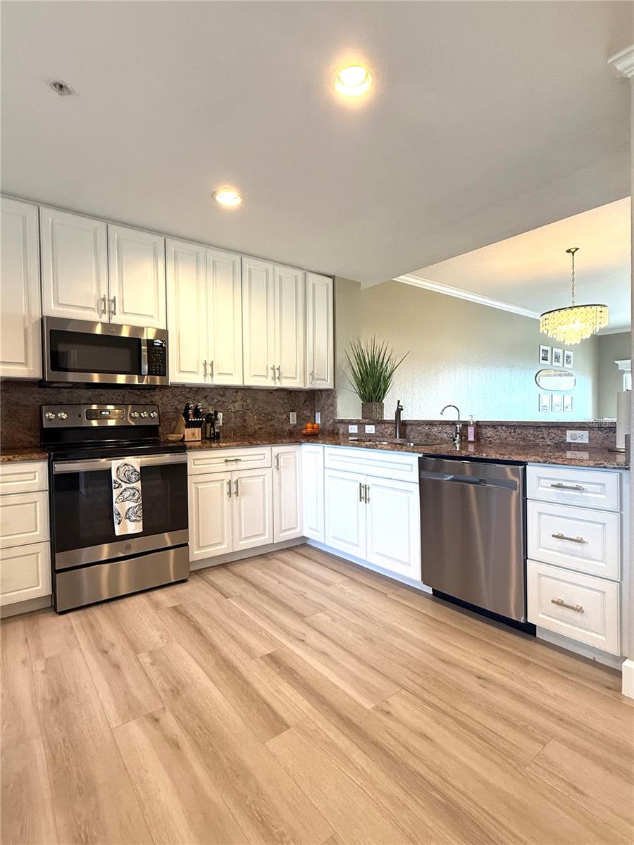 423 150TH AVE #1405, MADEIRA BEACH, FL, 33708