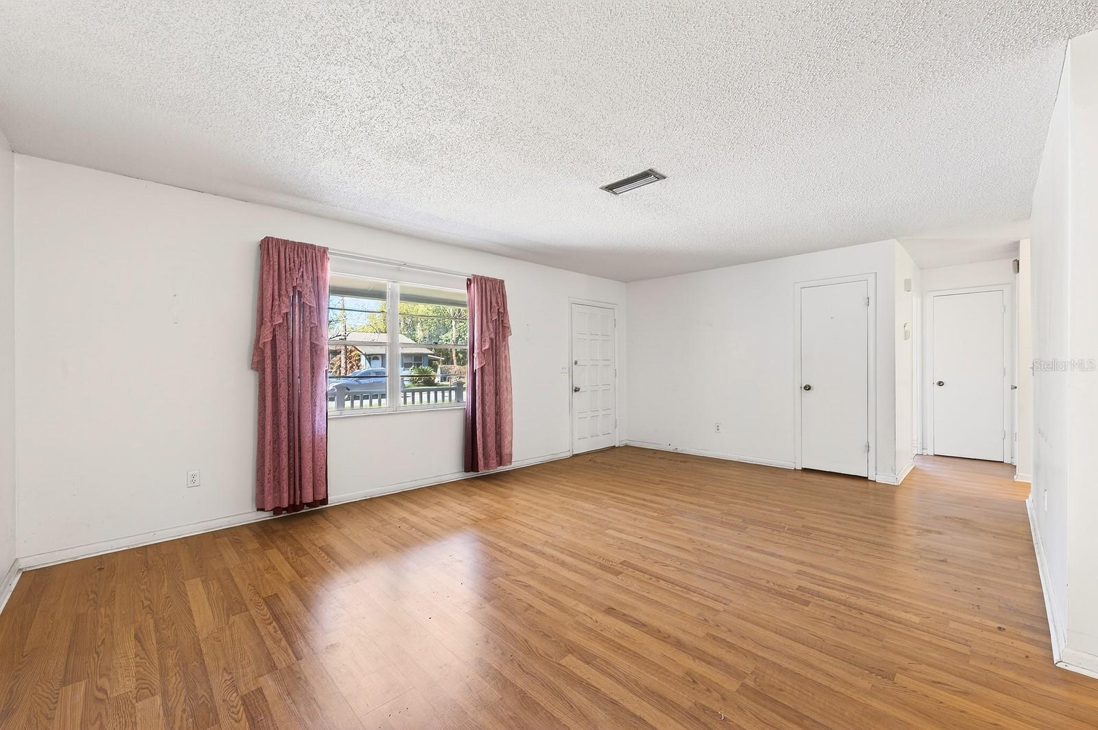 2445 S BAY AVE, SANFORD, FL, 32771