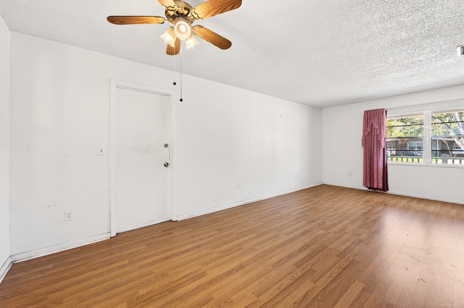 2445 S BAY AVE, SANFORD, FL, 32771