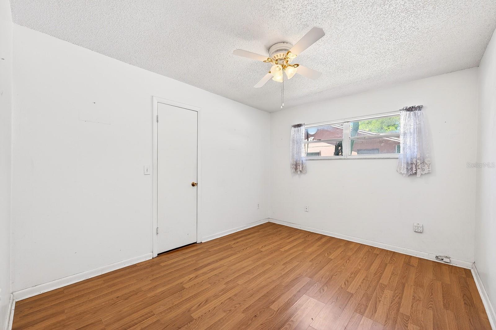 2445 S BAY AVE, SANFORD, FL, 32771