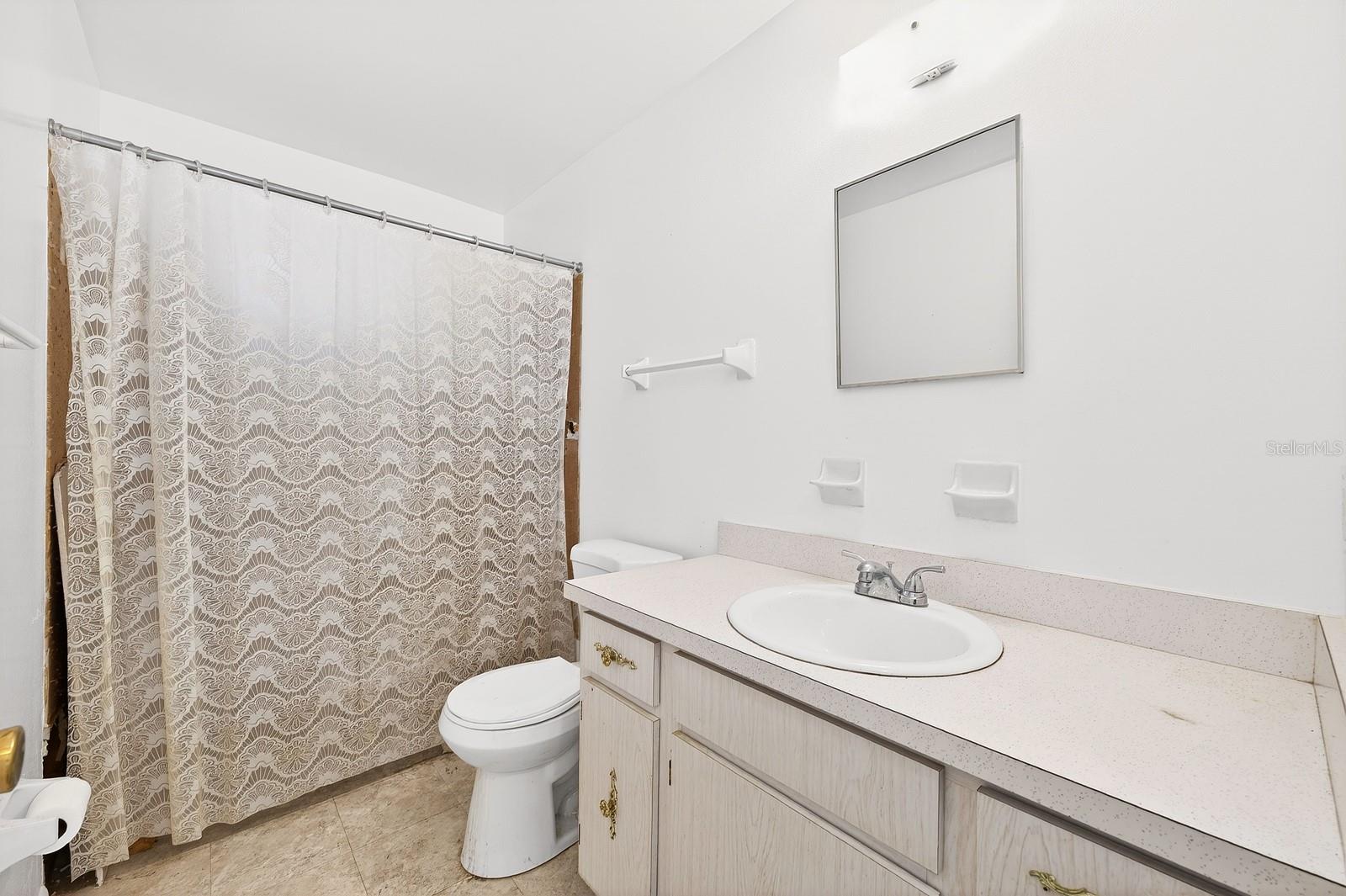 2445 S BAY AVE, SANFORD, FL, 32771