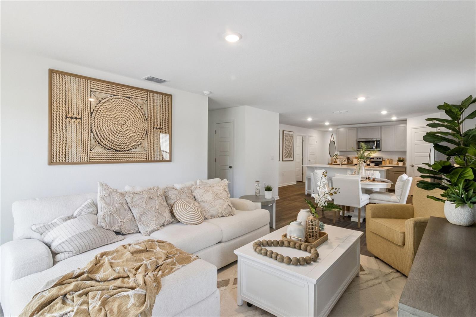 900 BEAR HAMMOCK DR, UMATILLA, FL, 32784