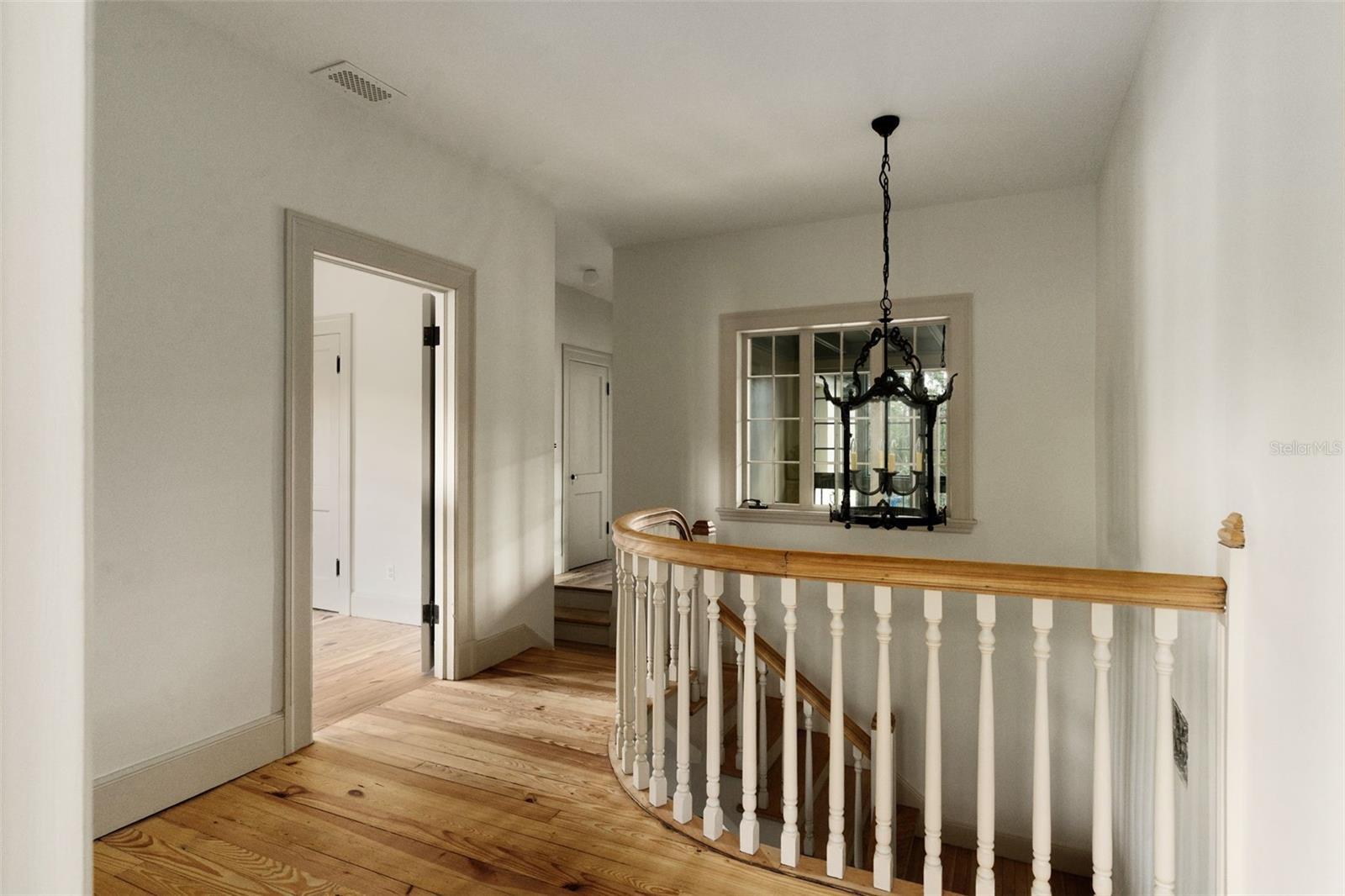 403 JASMINE WAY, CLEARWATER, FL, 33756