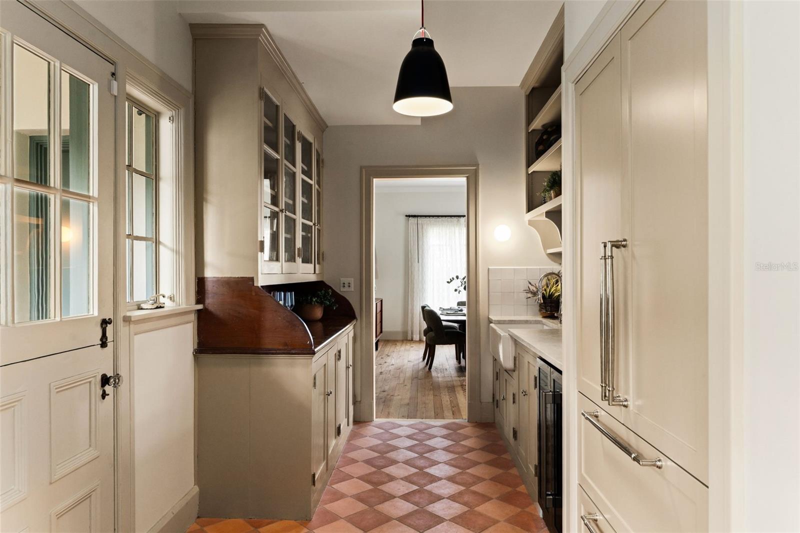 403 JASMINE WAY, CLEARWATER, FL, 33756