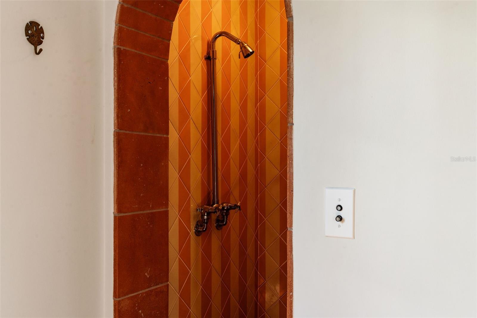 403 JASMINE WAY, CLEARWATER, FL, 33756