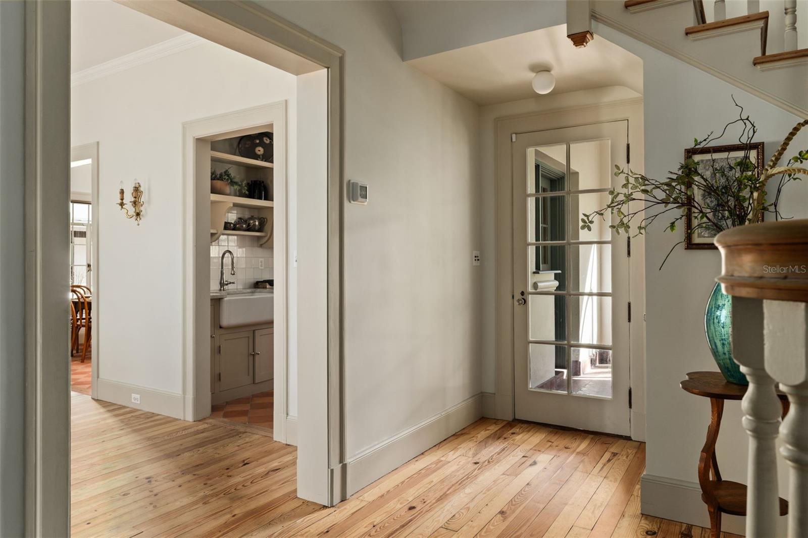 403 JASMINE WAY, CLEARWATER, FL, 33756