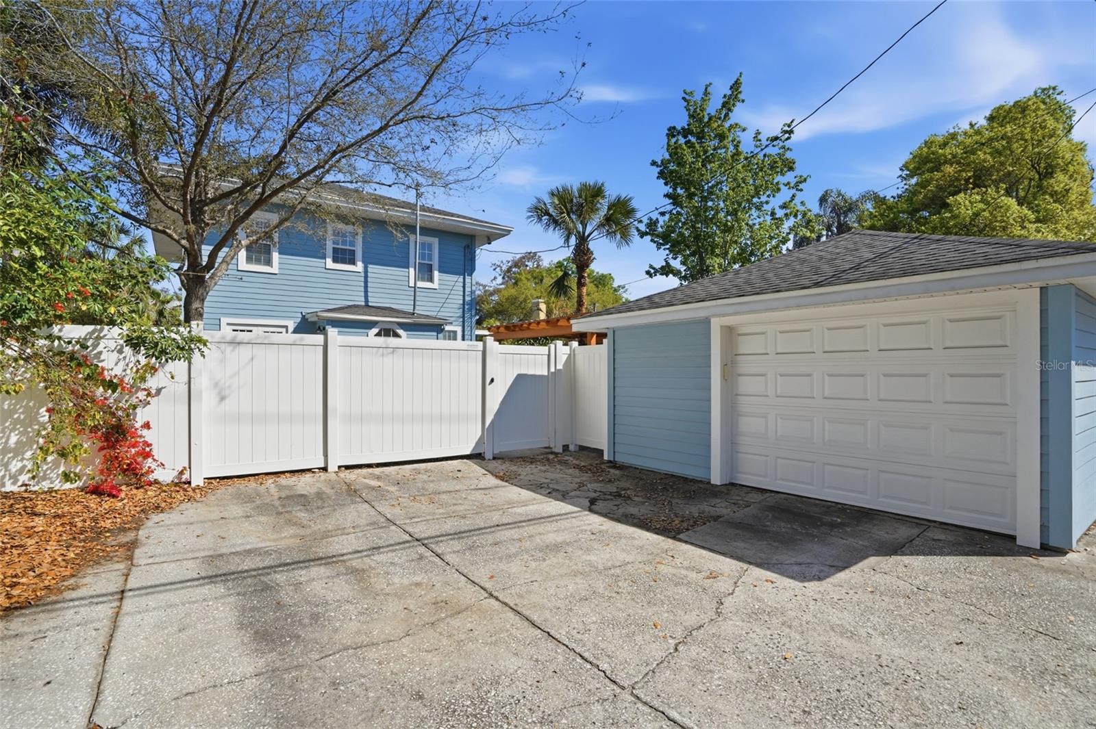 126 22ND AVE NE, ST PETERSBURG, FL, 33704