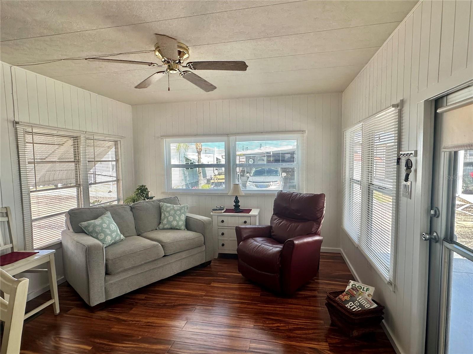 1501 25TH AVENUE DR W, BRADENTON, FL, 34205