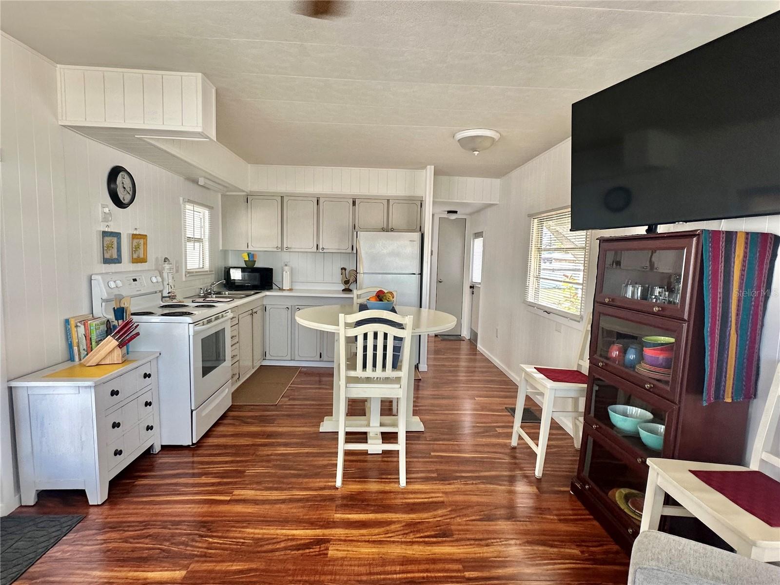 1501 25TH AVENUE DR W, BRADENTON, FL, 34205