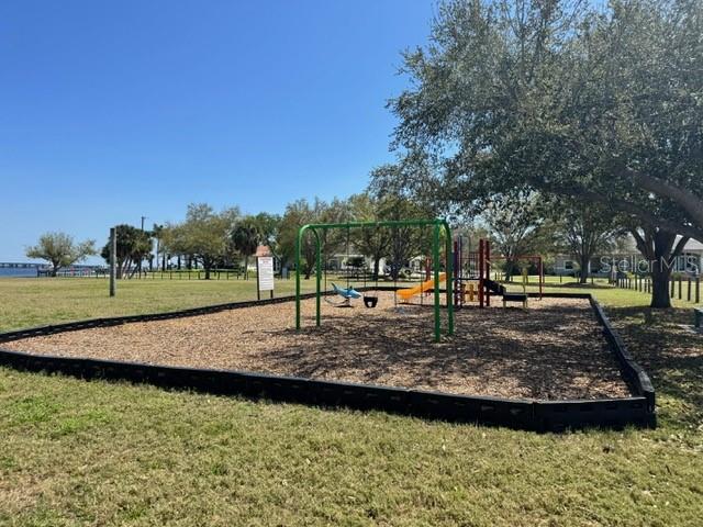 5102 HOPKINS AVE, PORT CHARLOTTE, FL, 33981