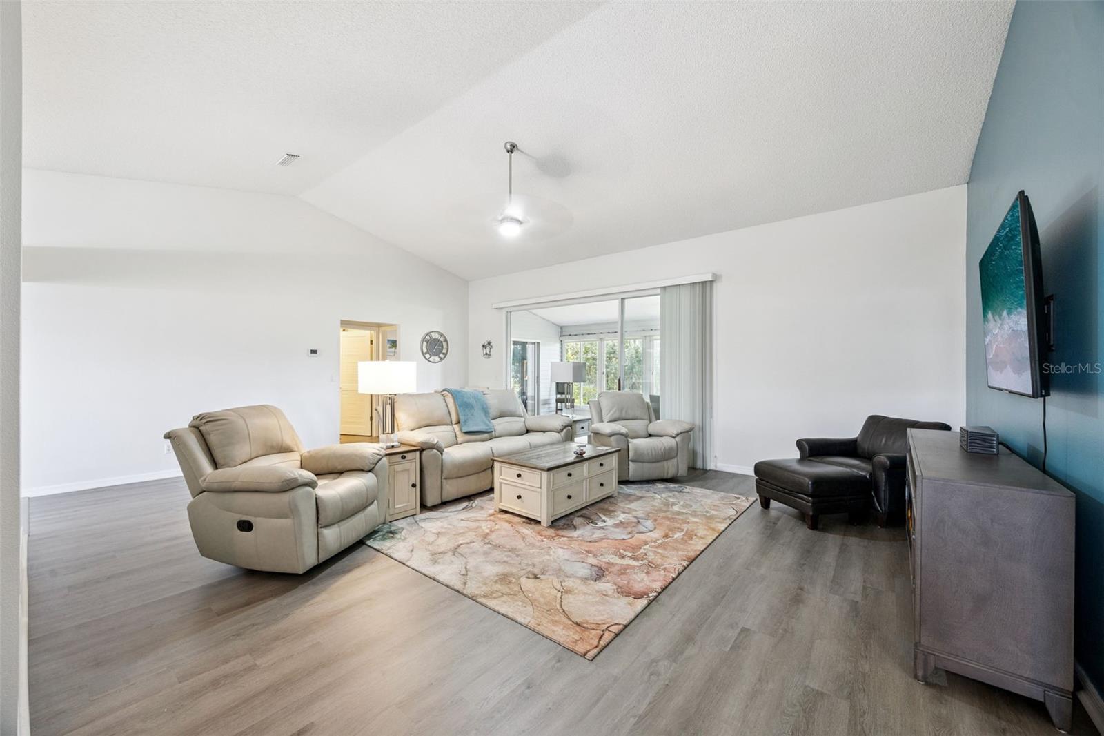 27308 RACQUET CIR, LEESBURG, FL, 34748