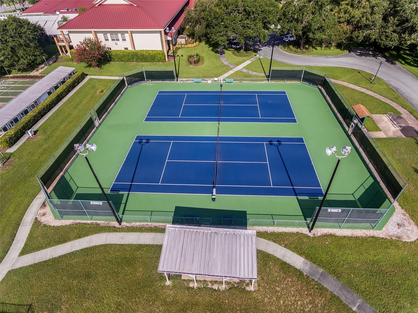 27308 RACQUET CIR, LEESBURG, FL, 34748