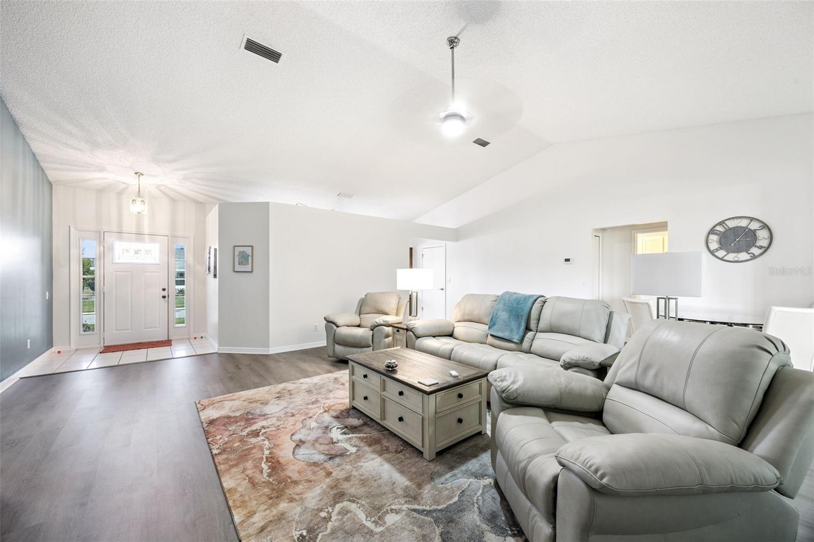 27308 RACQUET CIR, LEESBURG, FL, 34748