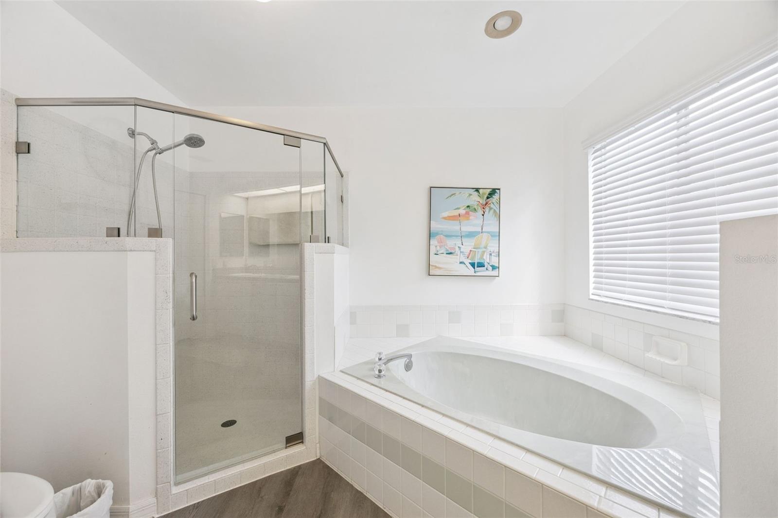 27308 RACQUET CIR, LEESBURG, FL, 34748