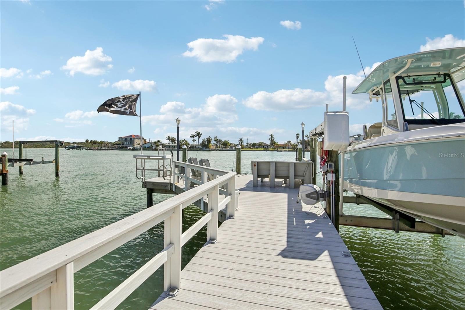 565 CRYSTAL DR, MADEIRA BEACH, FL, 33708