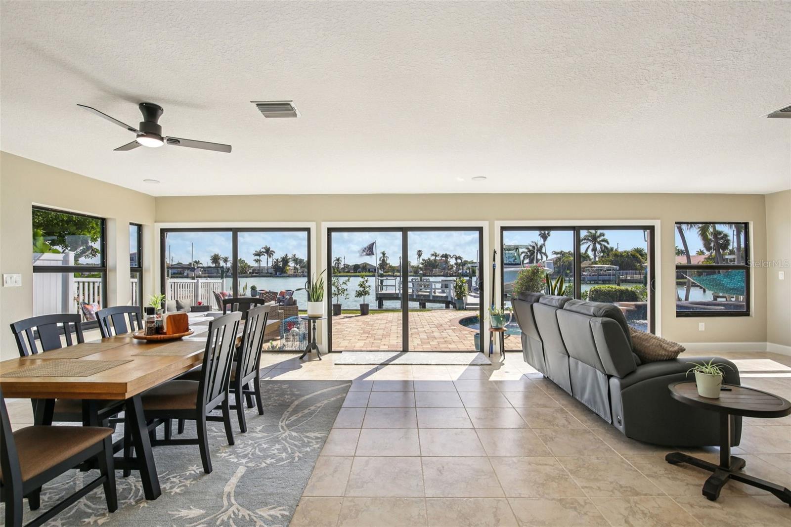 565 CRYSTAL DR, MADEIRA BEACH, FL, 33708