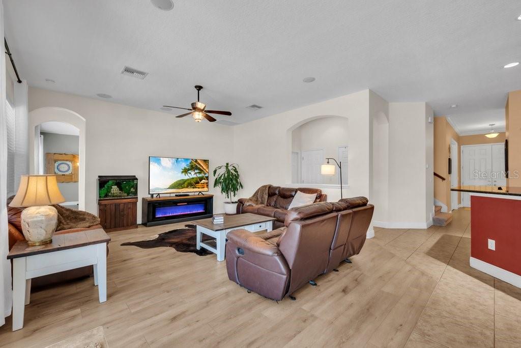 5920 FISHHAWK CROSSING BLVD, LITHIA, FL, 33547