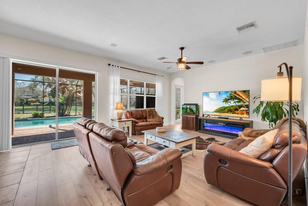 5920 FISHHAWK CROSSING BLVD, LITHIA, FL, 33547