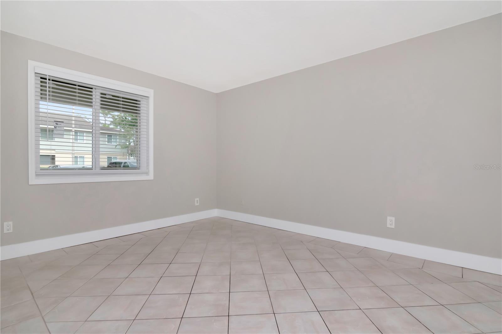 Master Bedroom w/ Ensuite