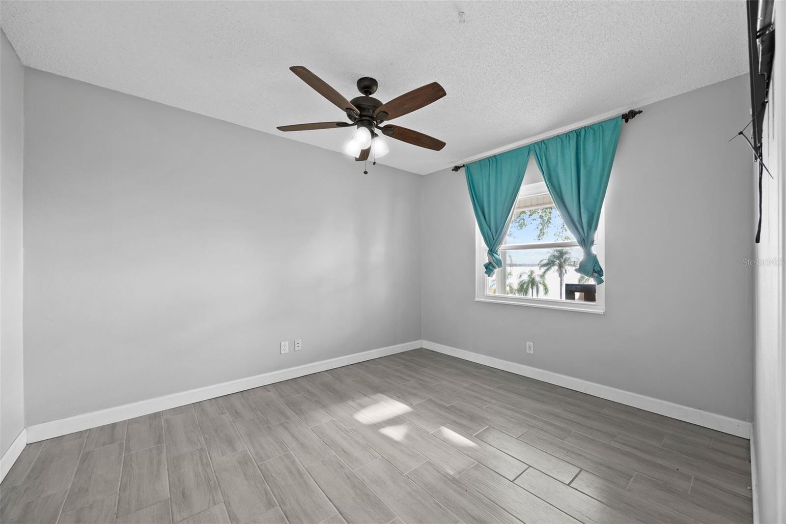 1222 LAKE ARIANA BLVD, AUBURNDALE, FL, 33823