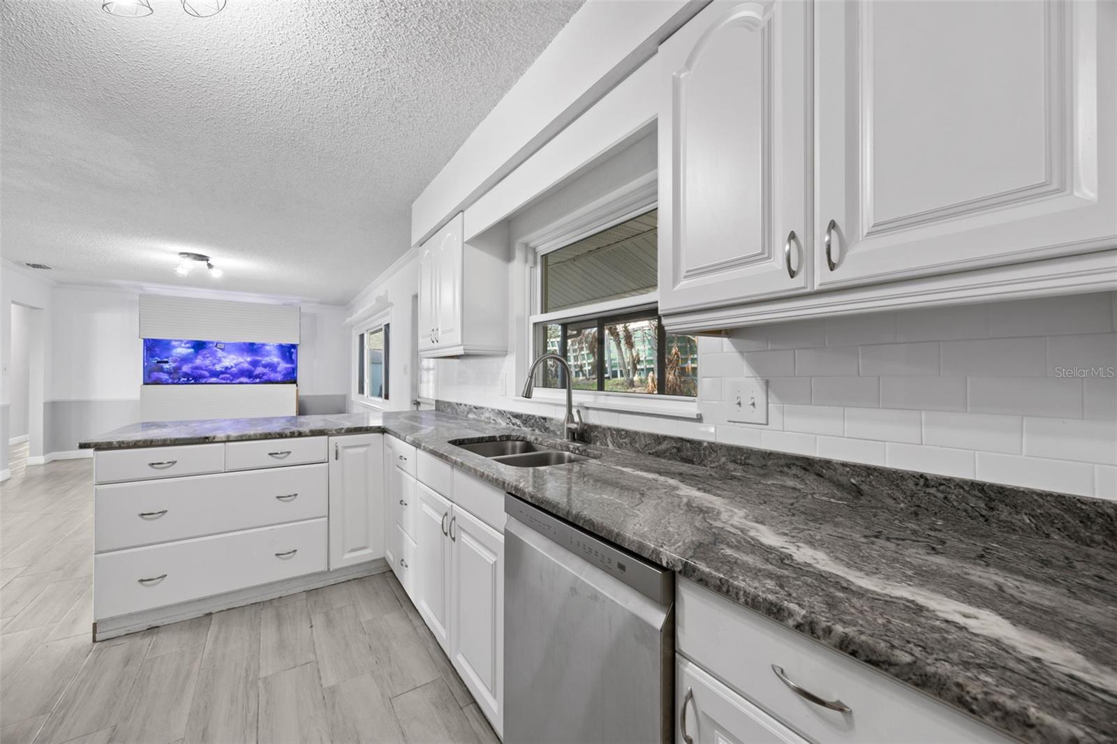 1222 LAKE ARIANA BLVD, AUBURNDALE, FL, 33823