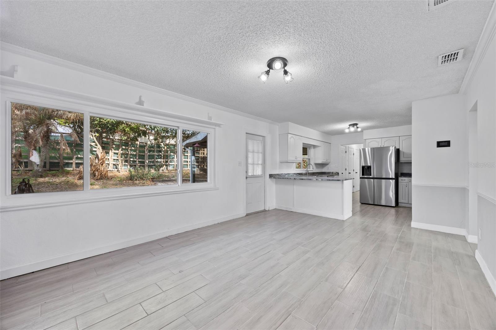 1222 LAKE ARIANA BLVD, AUBURNDALE, FL, 33823