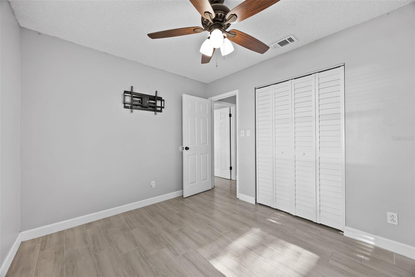 1222 LAKE ARIANA BLVD, AUBURNDALE, FL, 33823