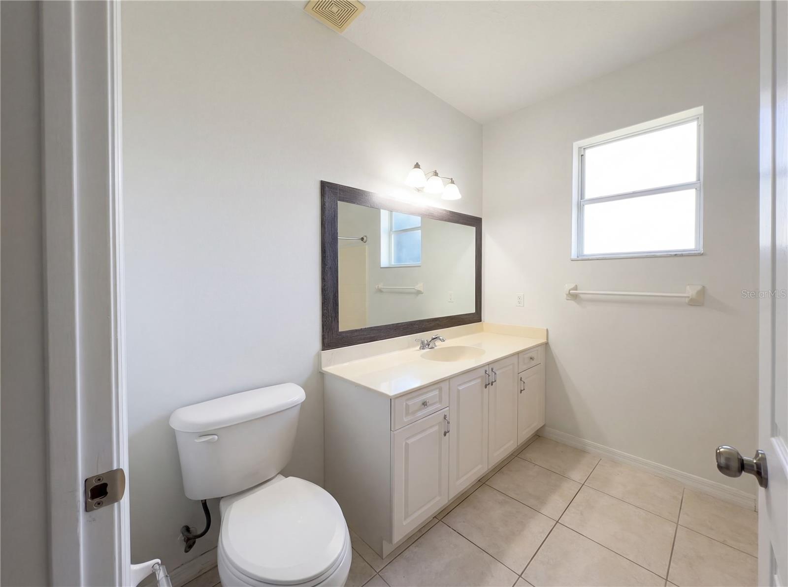 65 BALLENGER LN, PALM COAST, FL, 32137