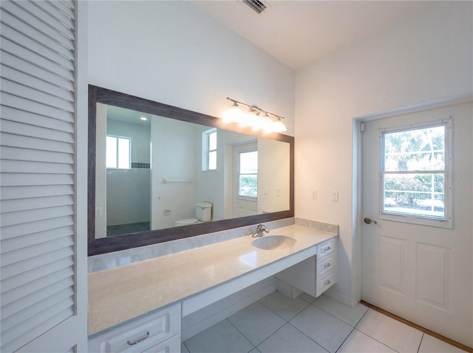 65 BALLENGER LN, PALM COAST, FL, 32137