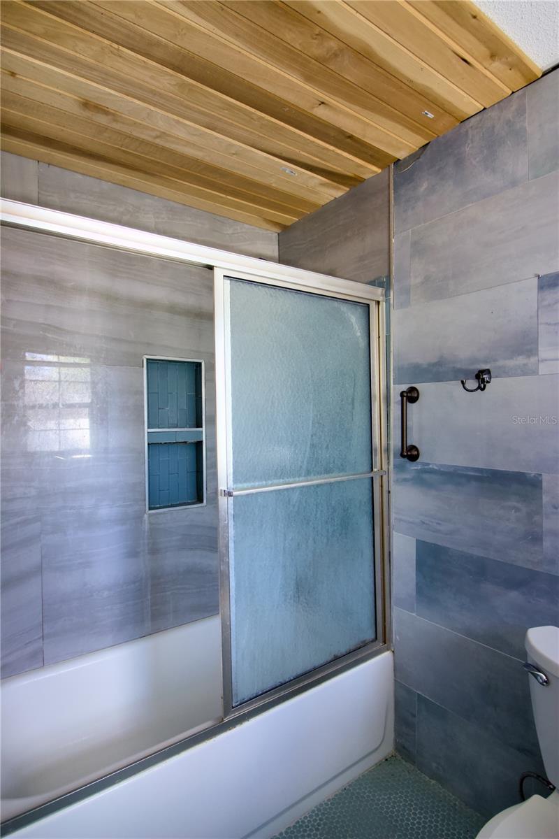 501 ROSE AVE, FRUITLAND PARK, FL, 34731