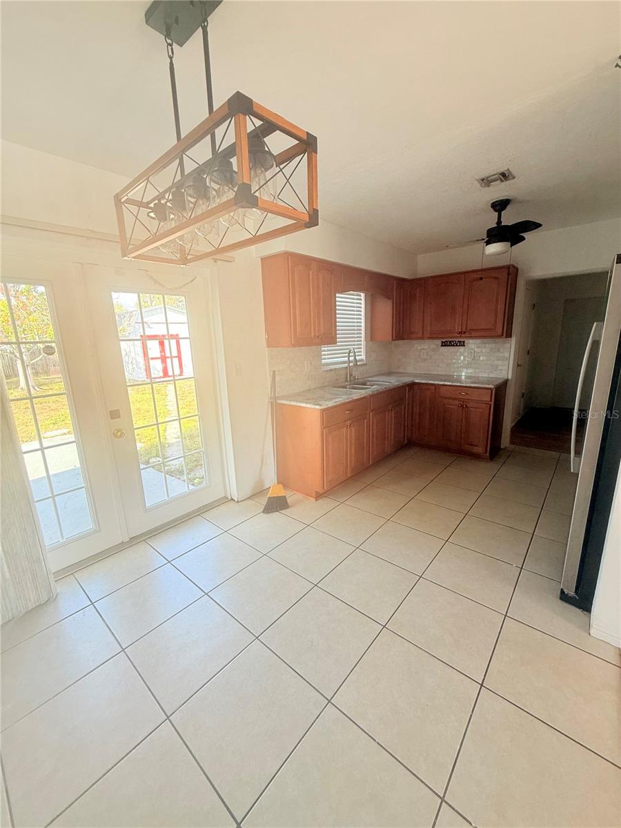 751 72ND AVE N, ST PETERSBURG, FL, 33702