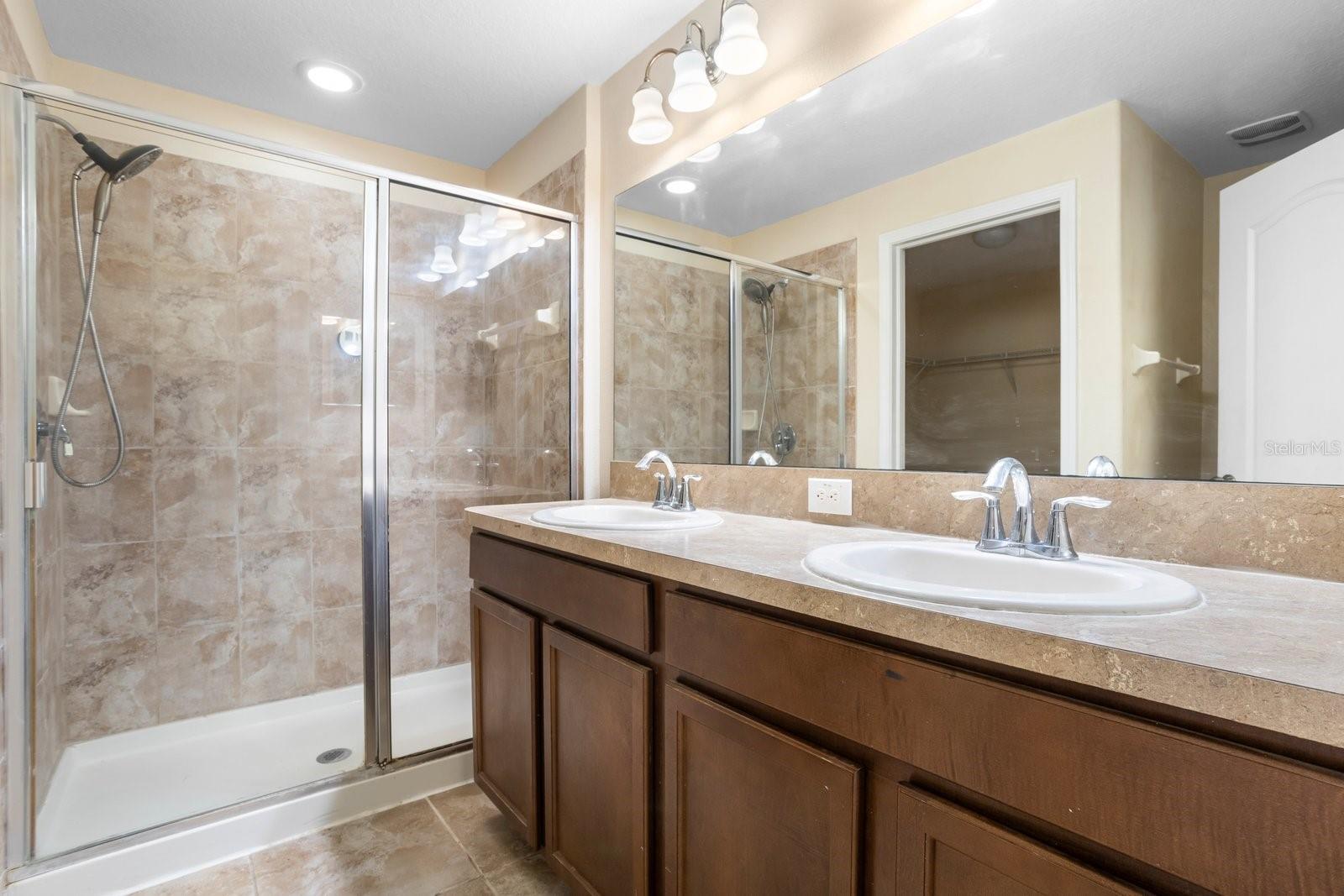 2044 HAWKS VIEW DR, RUSKIN, FL, 33570