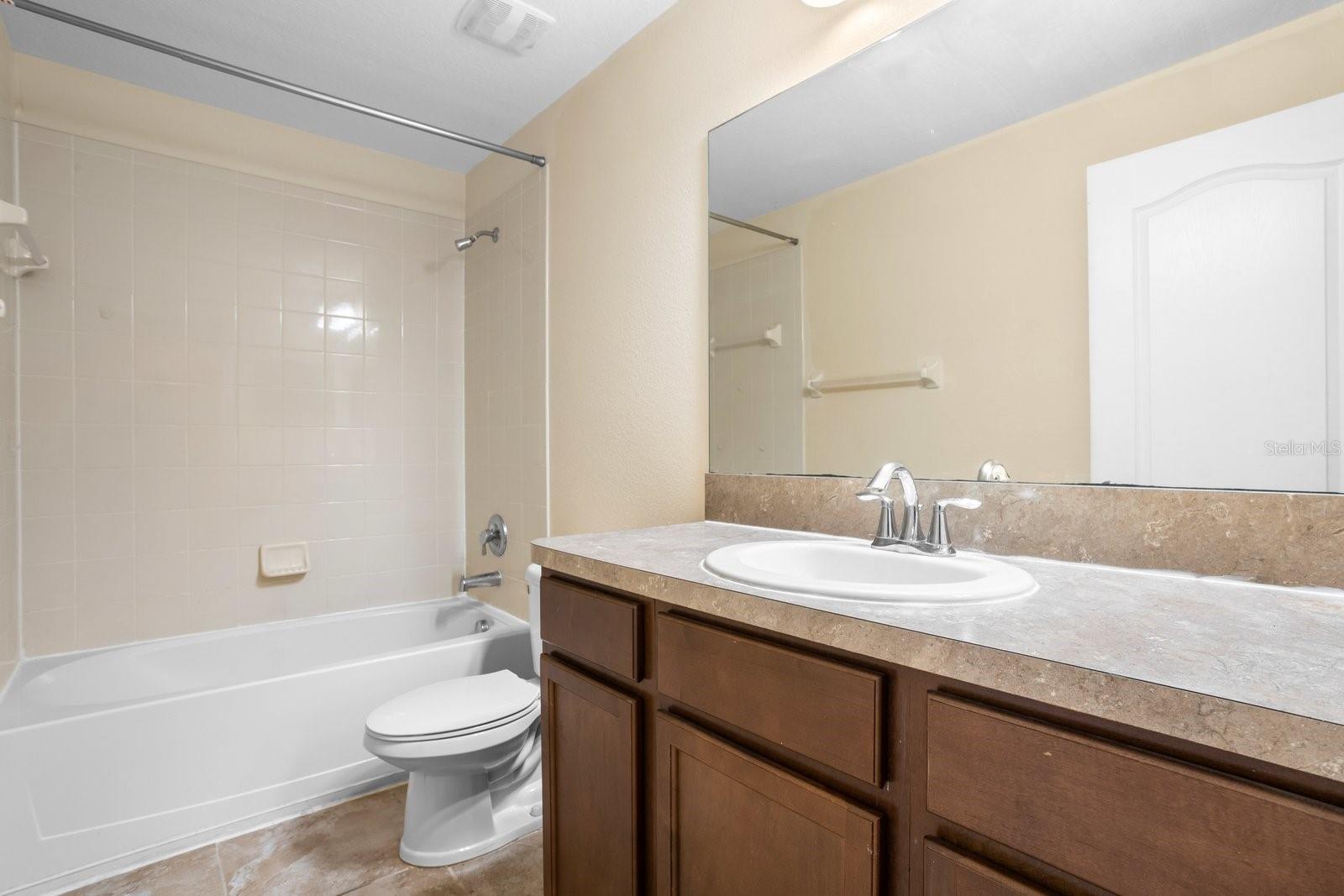 2044 HAWKS VIEW DR, RUSKIN, FL, 33570