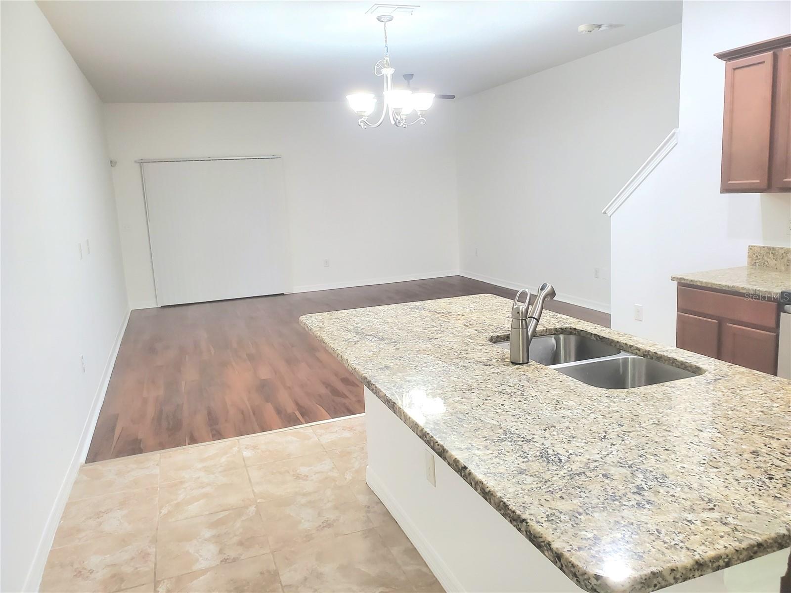 2044 HAWKS VIEW DR, RUSKIN, FL, 33570