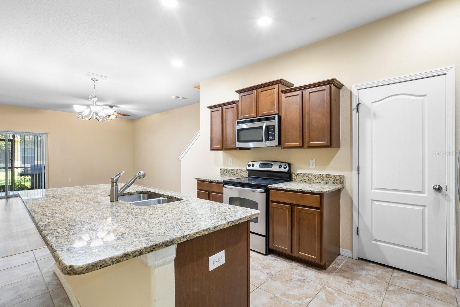 2044 HAWKS VIEW DR, RUSKIN, FL, 33570