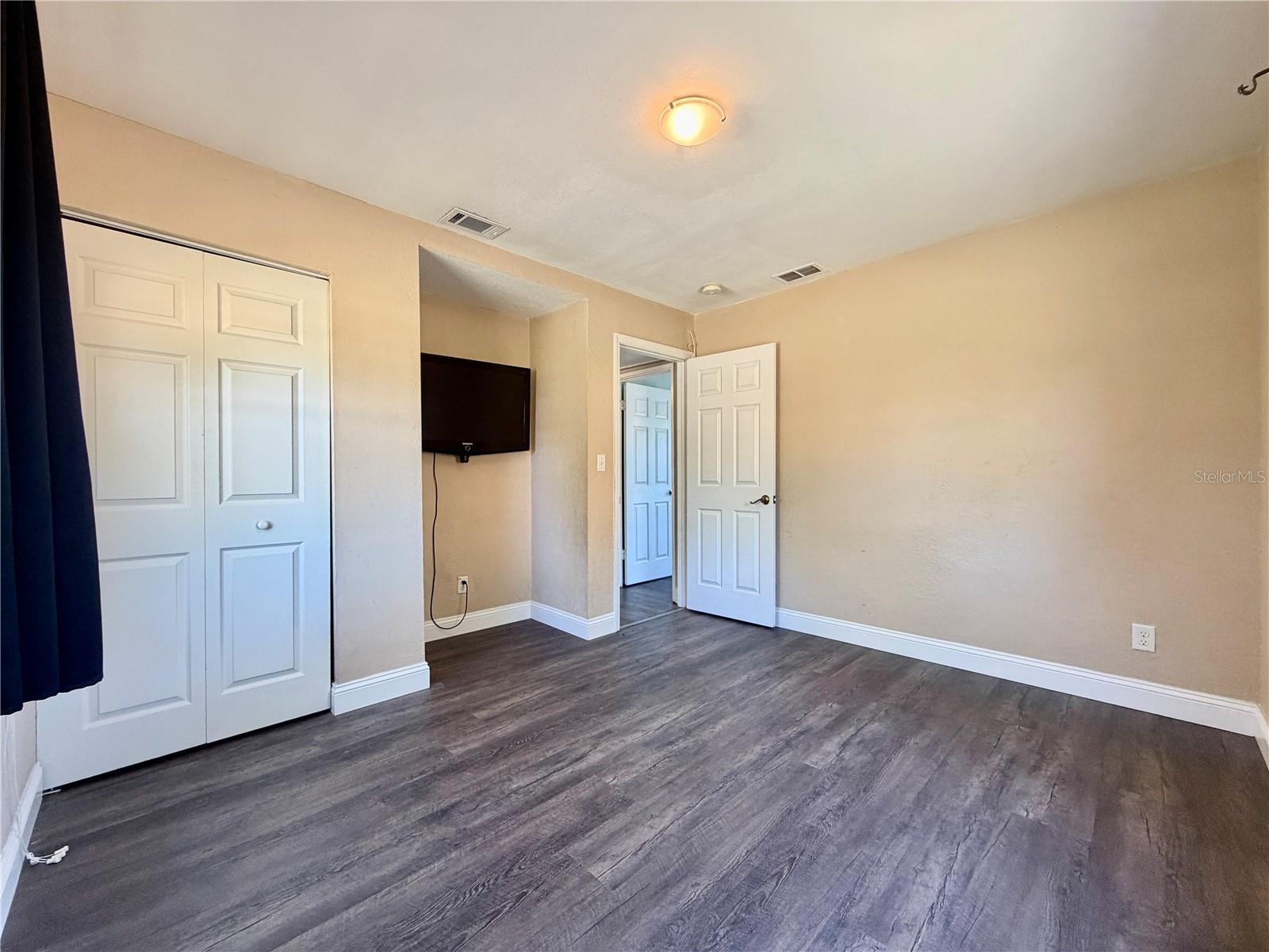 2421 GRANADA CIR E, ST PETERSBURG, FL, 33712