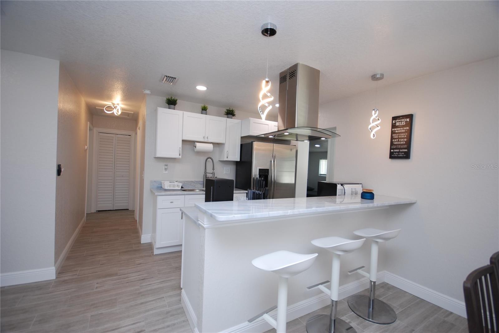 6515 LA MESA CIR, TAMPA, FL, 33634