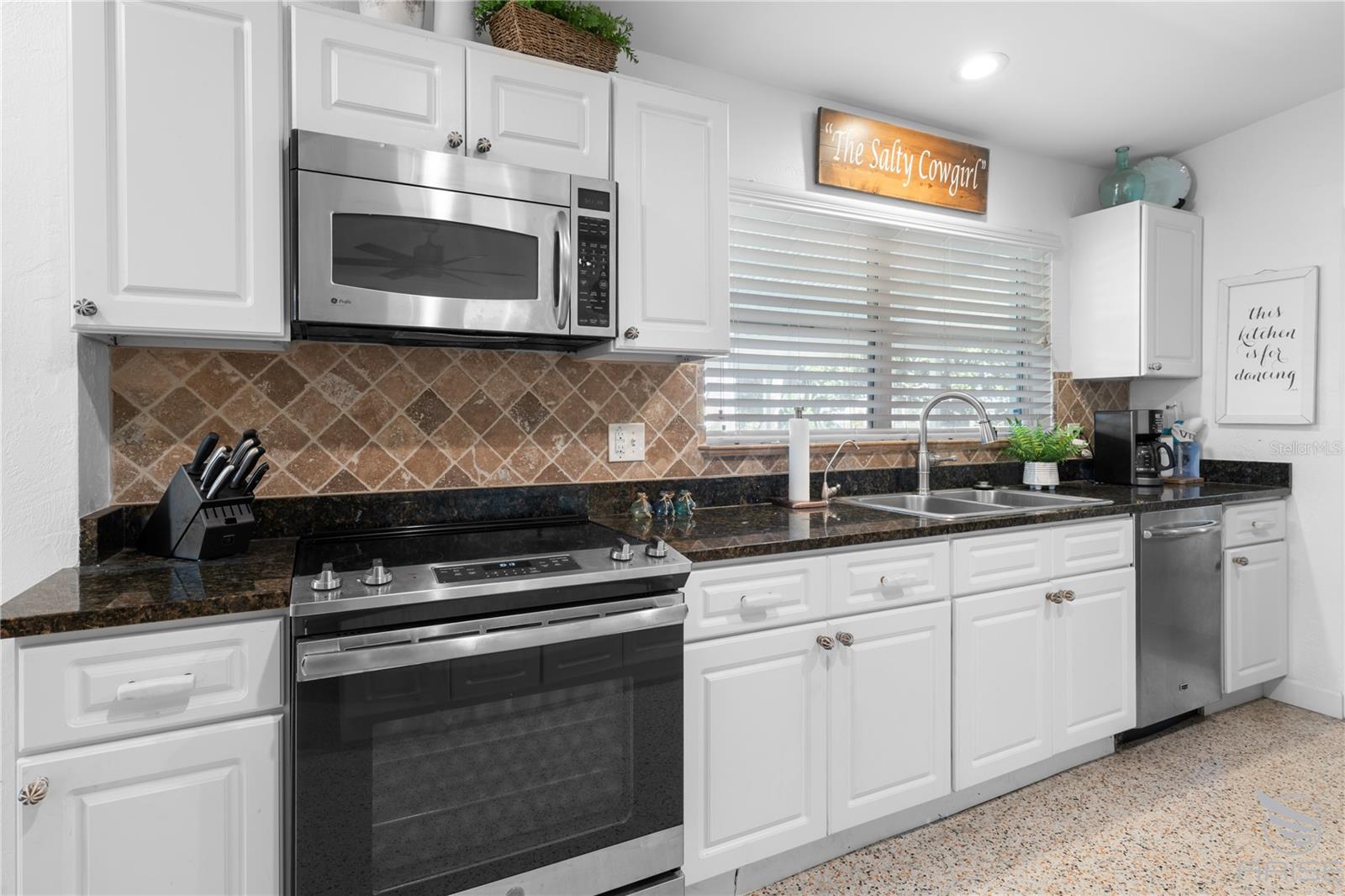 2600 W CORAL WAY, DAYTONA BEACH, FL, 32118