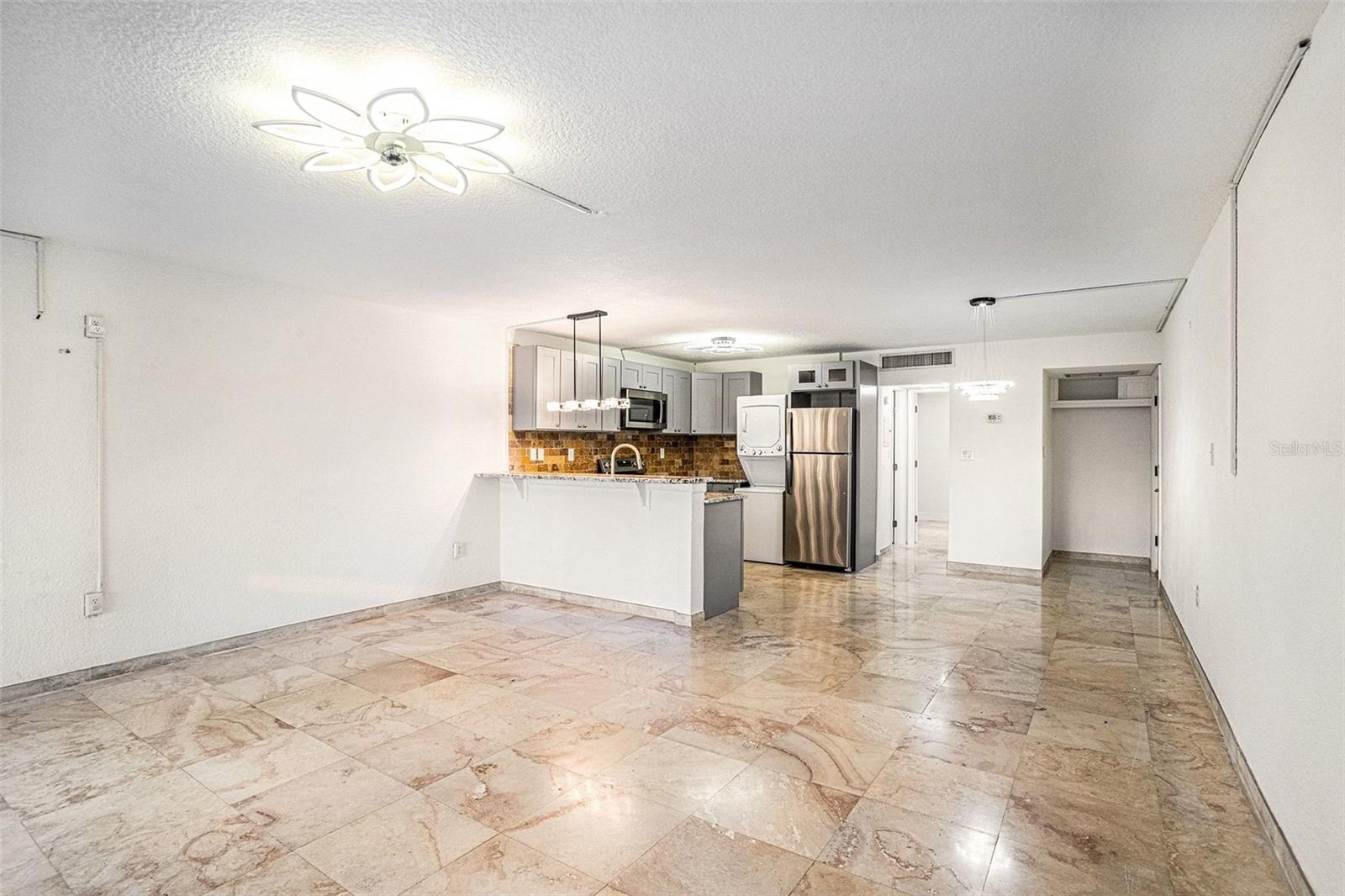 2424 W TAMPA BAY BLVD #I103, TAMPA, FL, 33607