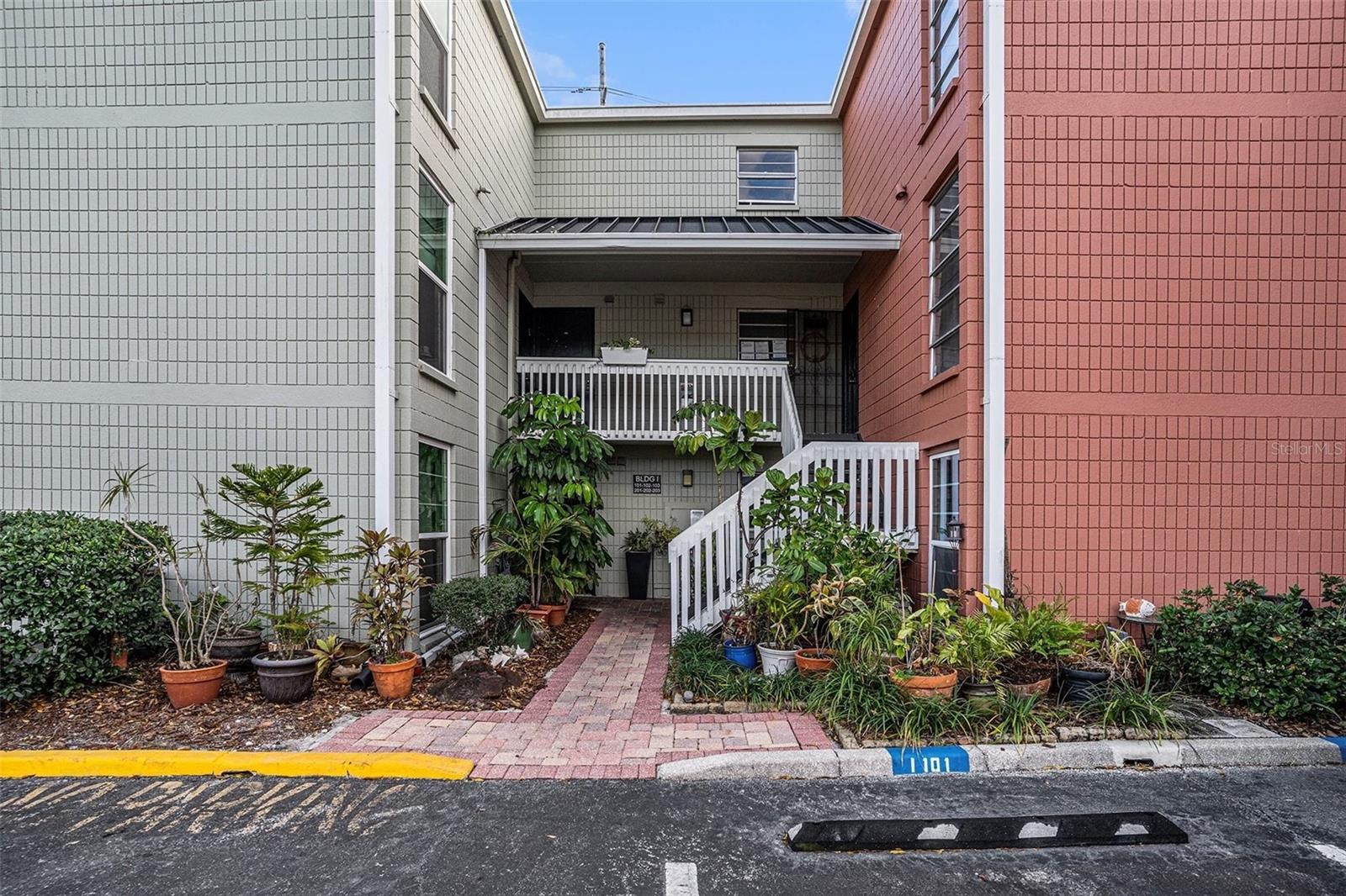 2424 W TAMPA BAY BLVD #I103, TAMPA, FL, 33607