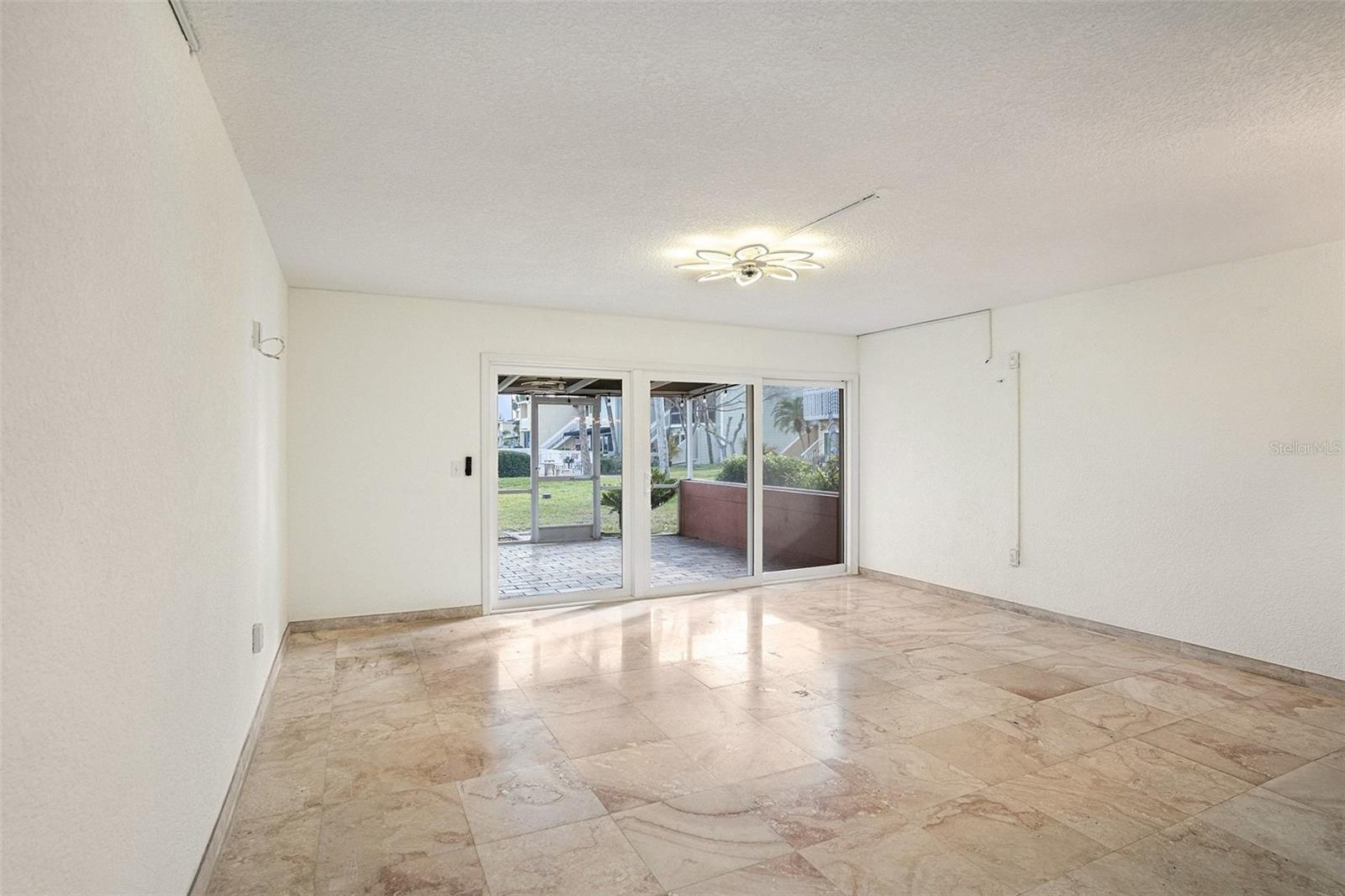 2424 W TAMPA BAY BLVD #I103, TAMPA, FL, 33607