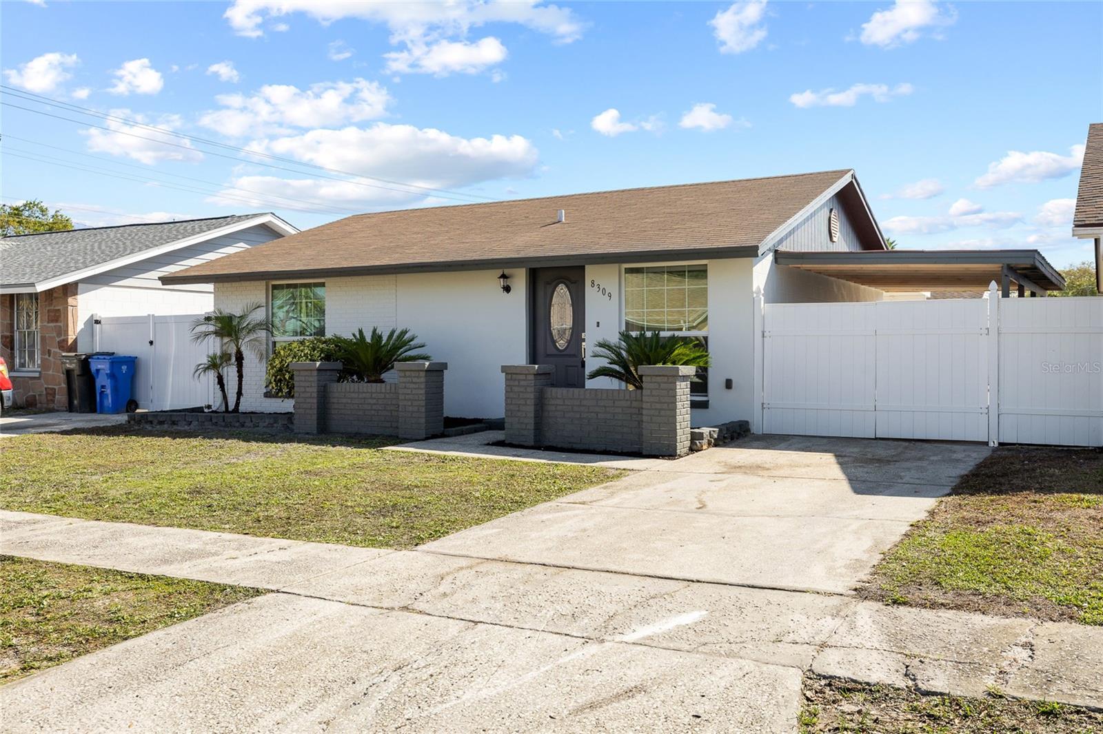 8309 DASA PL, TAMPA, FL, 33615