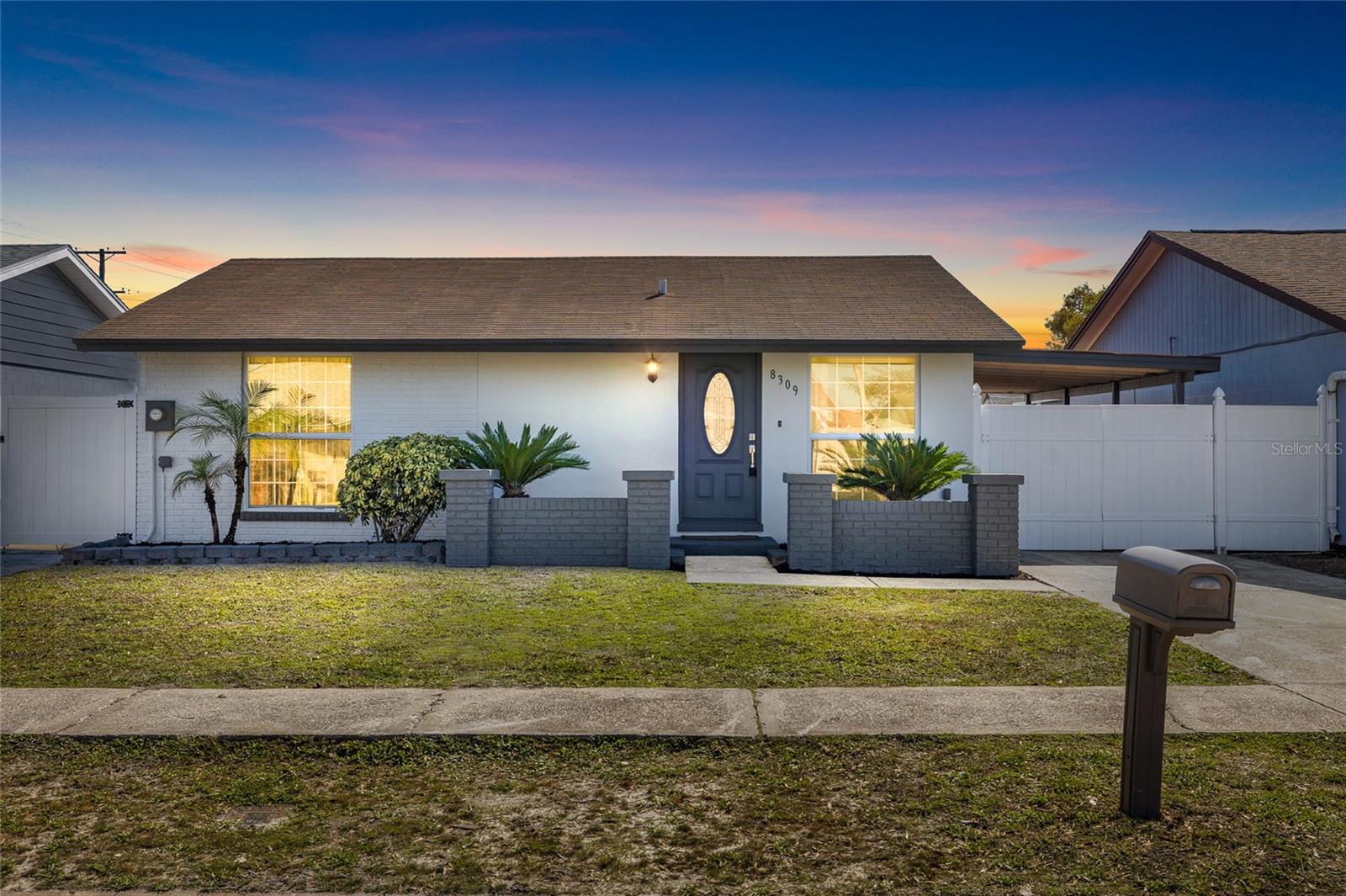 8309 DASA PL, TAMPA, FL, 33615