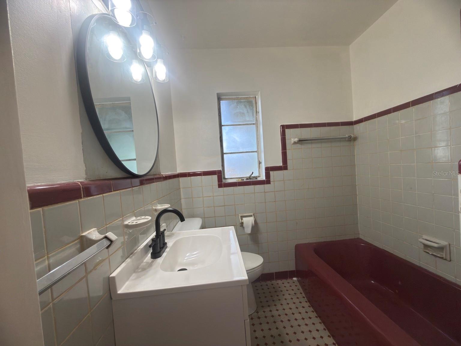 2103 VINE ST, LEESBURG, FL, 34748