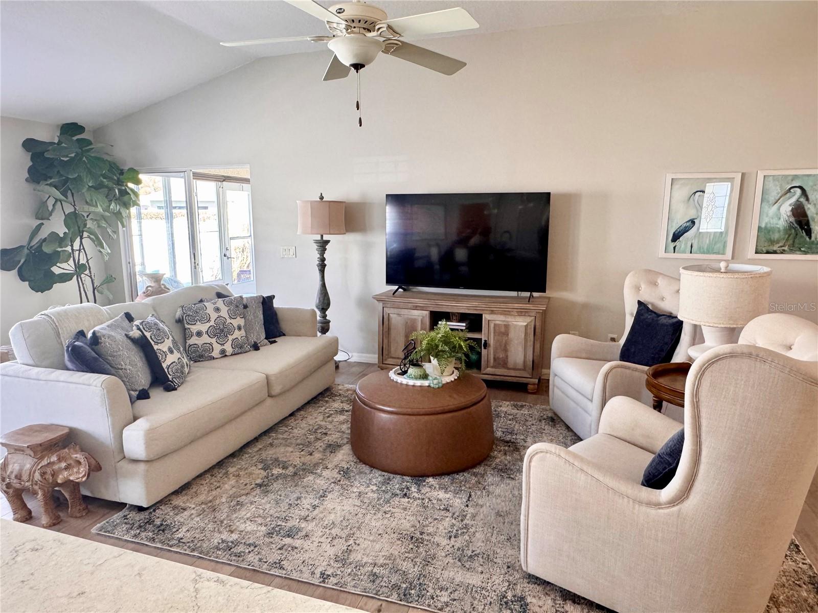 607 REEVESVILLE LN, THE VILLAGES, FL, 32162