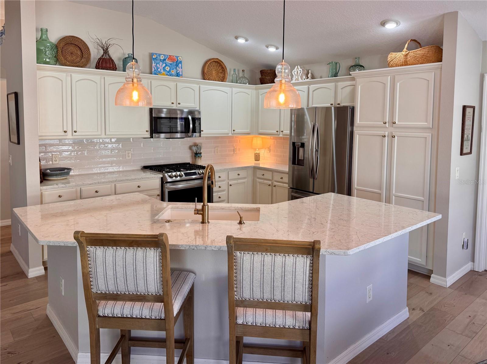 607 REEVESVILLE LN, THE VILLAGES, FL, 32162