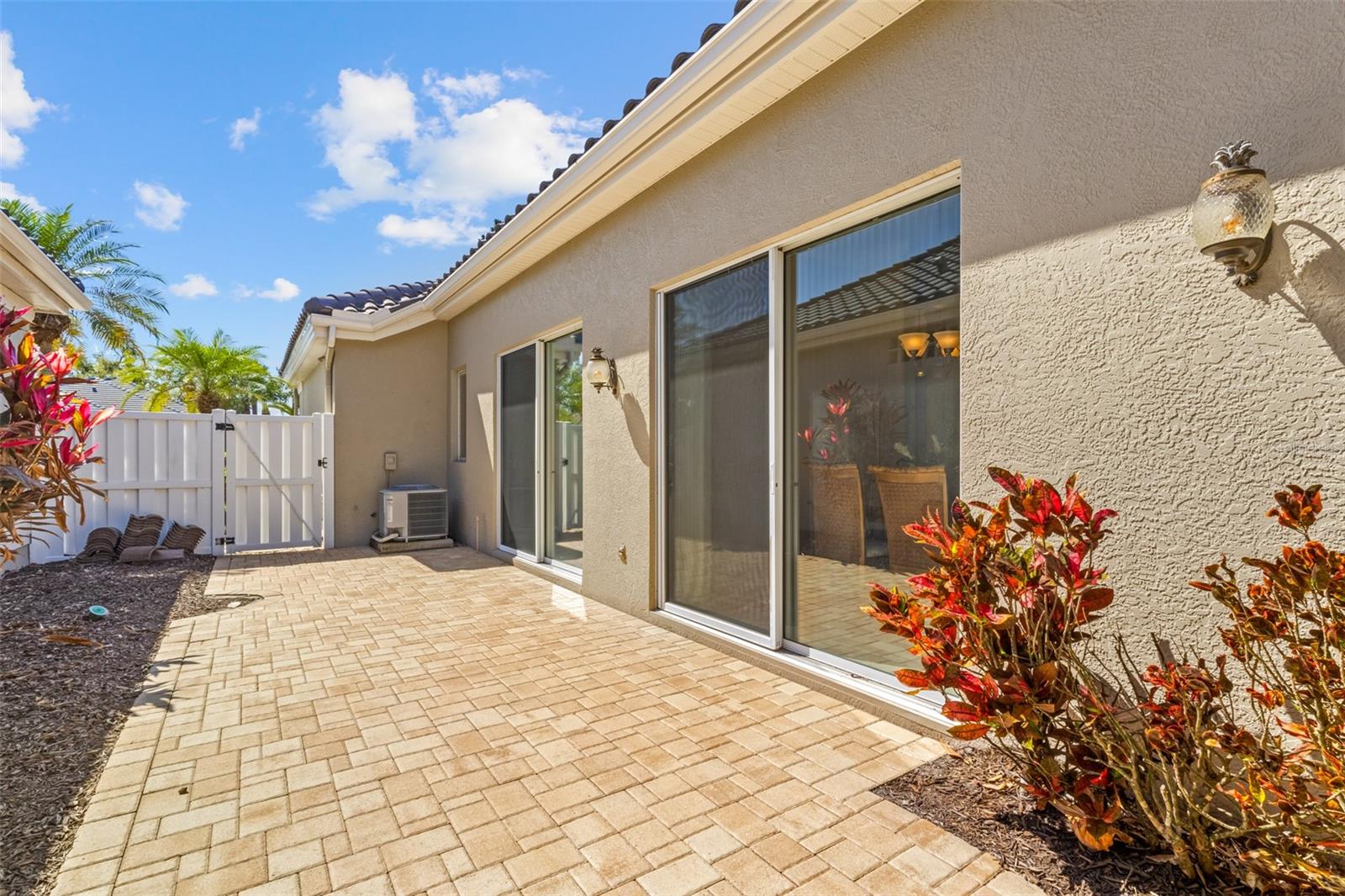 8755 52ND AVE E, LAKEWOOD RANCH, FL, 34211