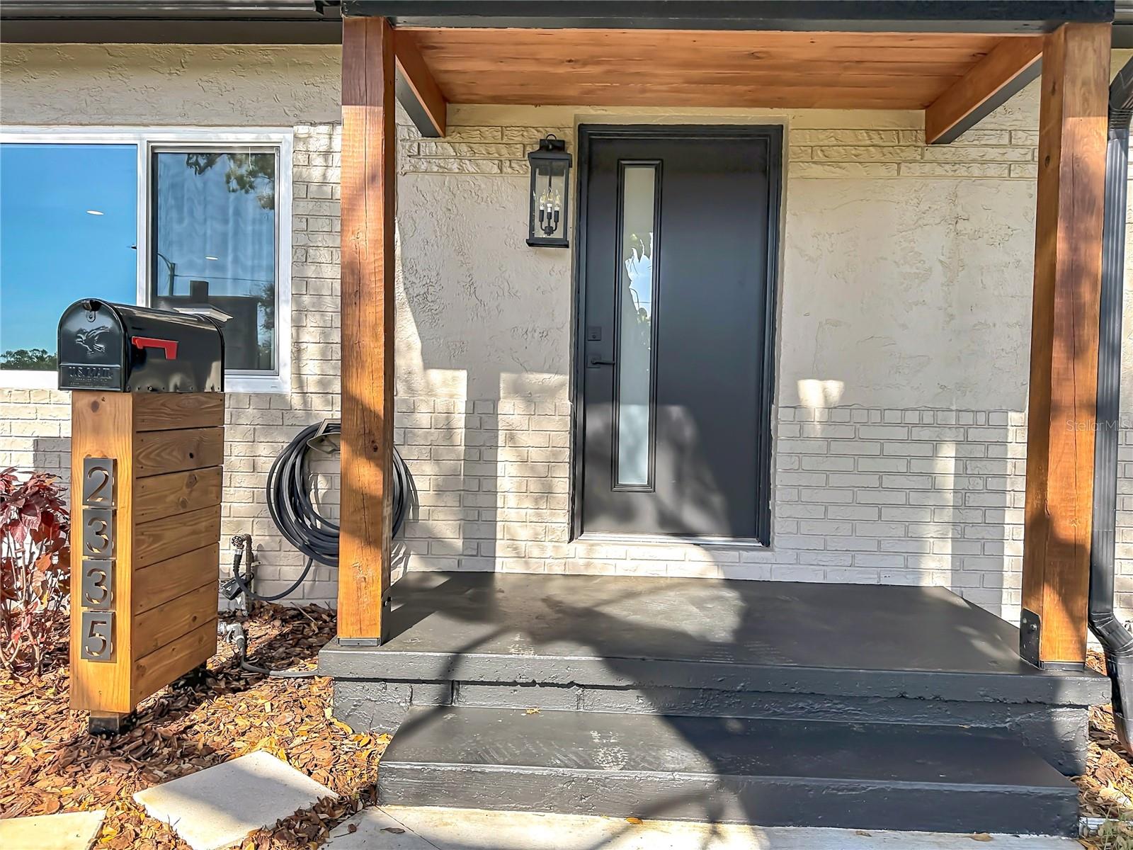 2335 MURILLA WAY S, ST PETERSBURG, FL, 33712